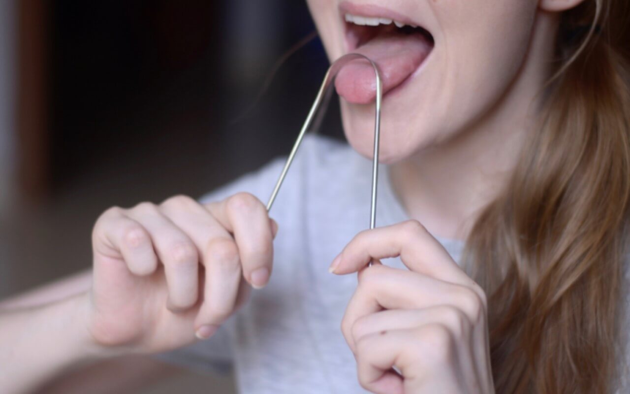 Cleaning Your Tongue