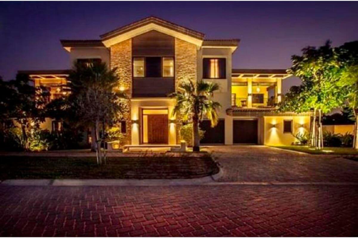 Abhishek Bachchan's Villa In Dubai